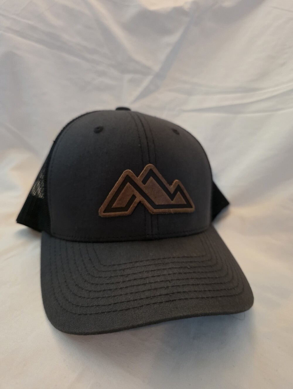 The Classics Yupoong Black Hat with Brown Mountain Patch / OS